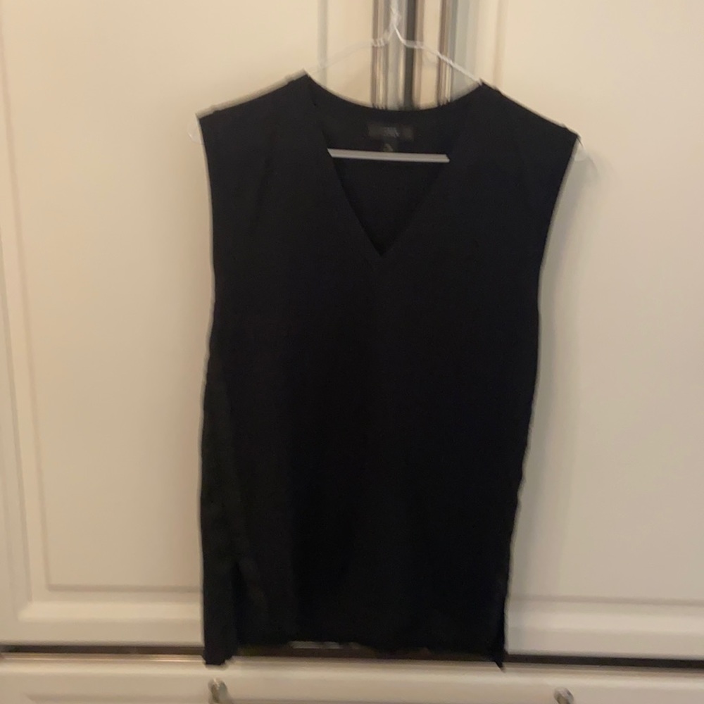 J.Crew black v neck sleeveless top size XS